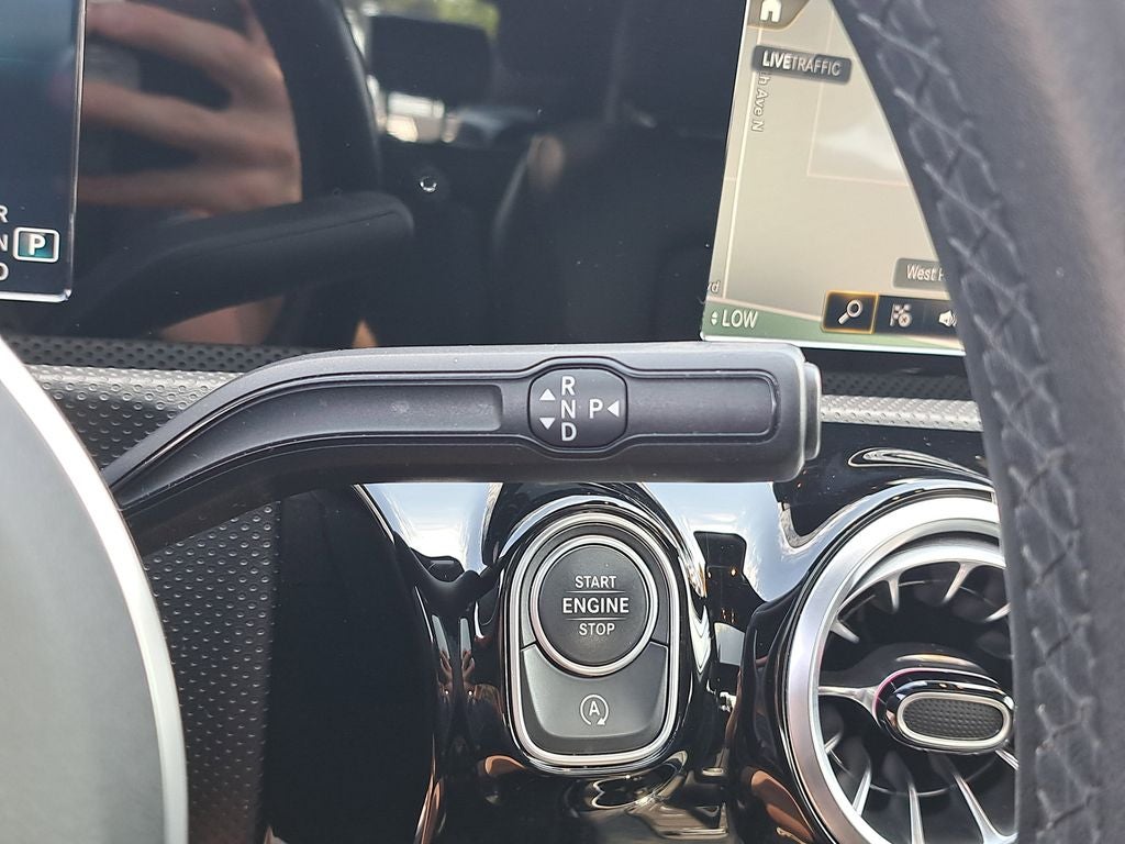 2022 Mercedes-Benz A 220 A 220