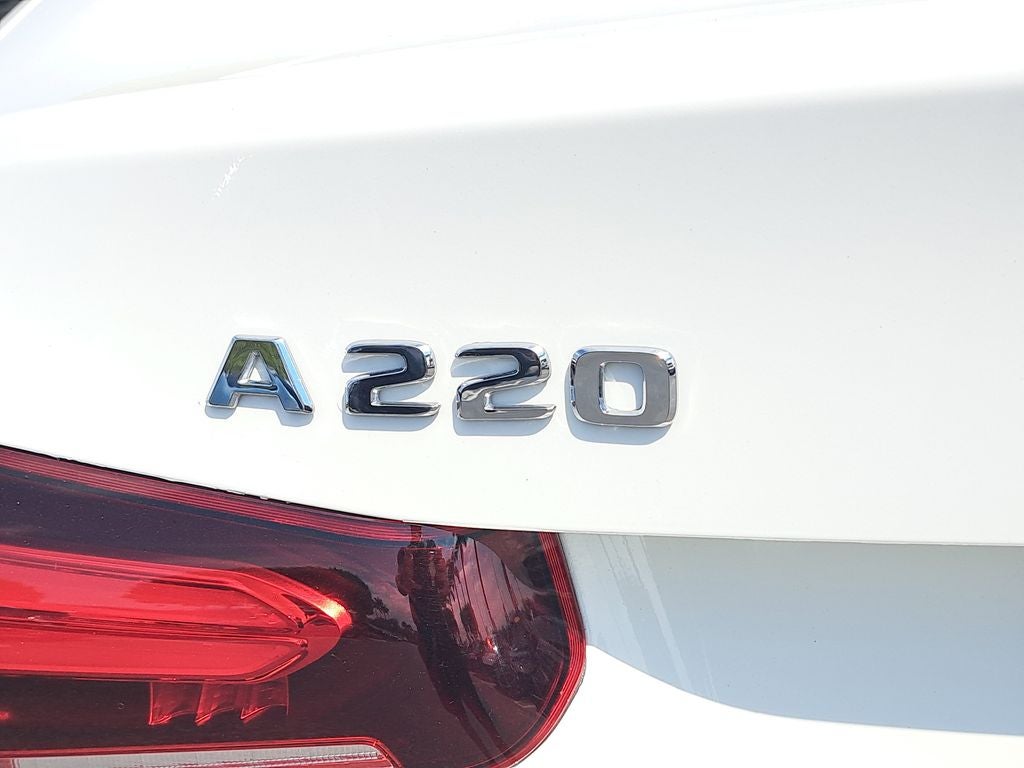 2022 Mercedes-Benz A 220 A 220