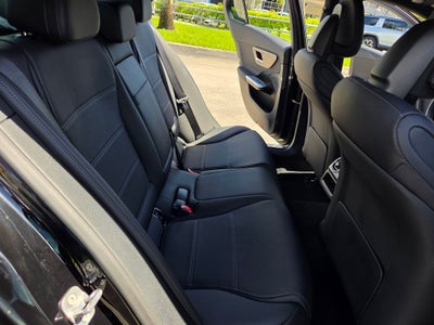 2026 Mercedes-Benz C 300 C 300