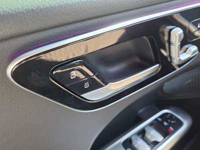 2026 Mercedes-Benz C 300 C 300