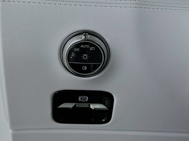 2026 Mercedes-Benz SL-Class Maybach SL 680 Monogram Series