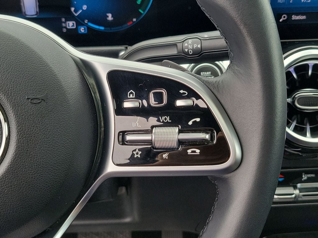 2023 Mercedes-Benz GLB 250 GLB 250