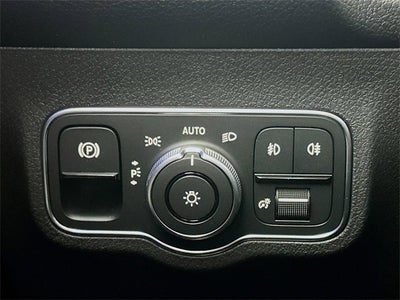 2025 Mercedes-Benz GLB GLB 250