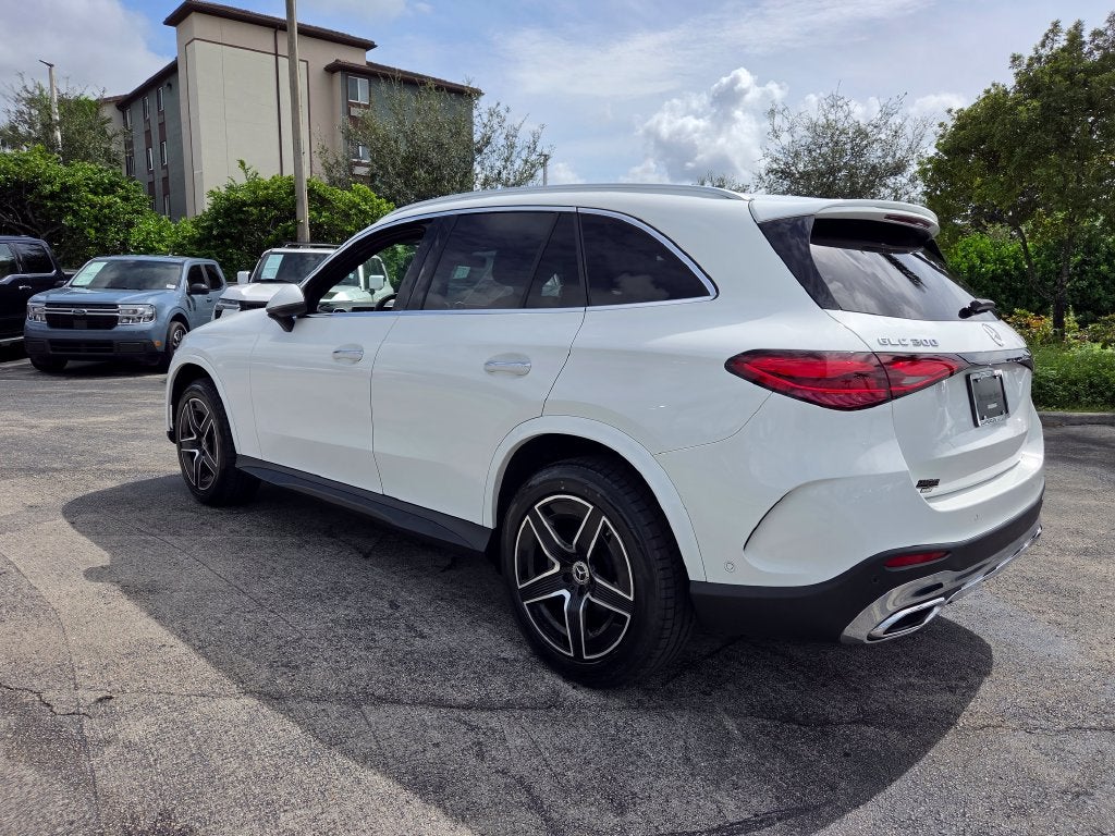 2023 Mercedes-Benz GLC 300 GLC 300