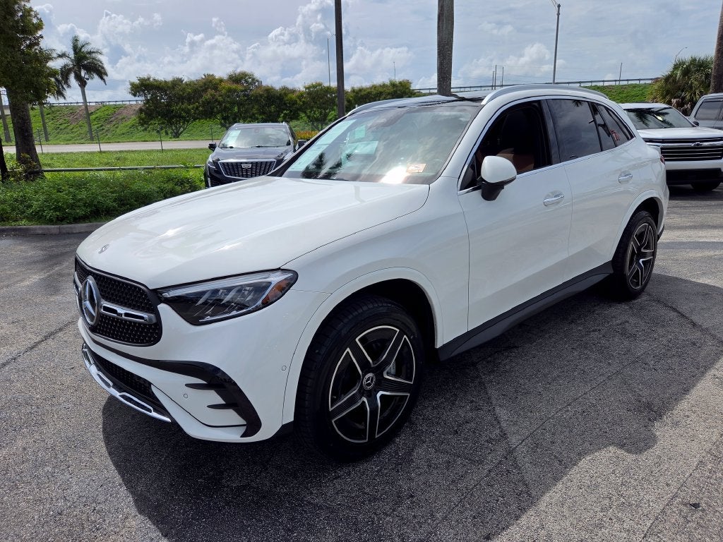2023 Mercedes-Benz GLC 300 GLC 300