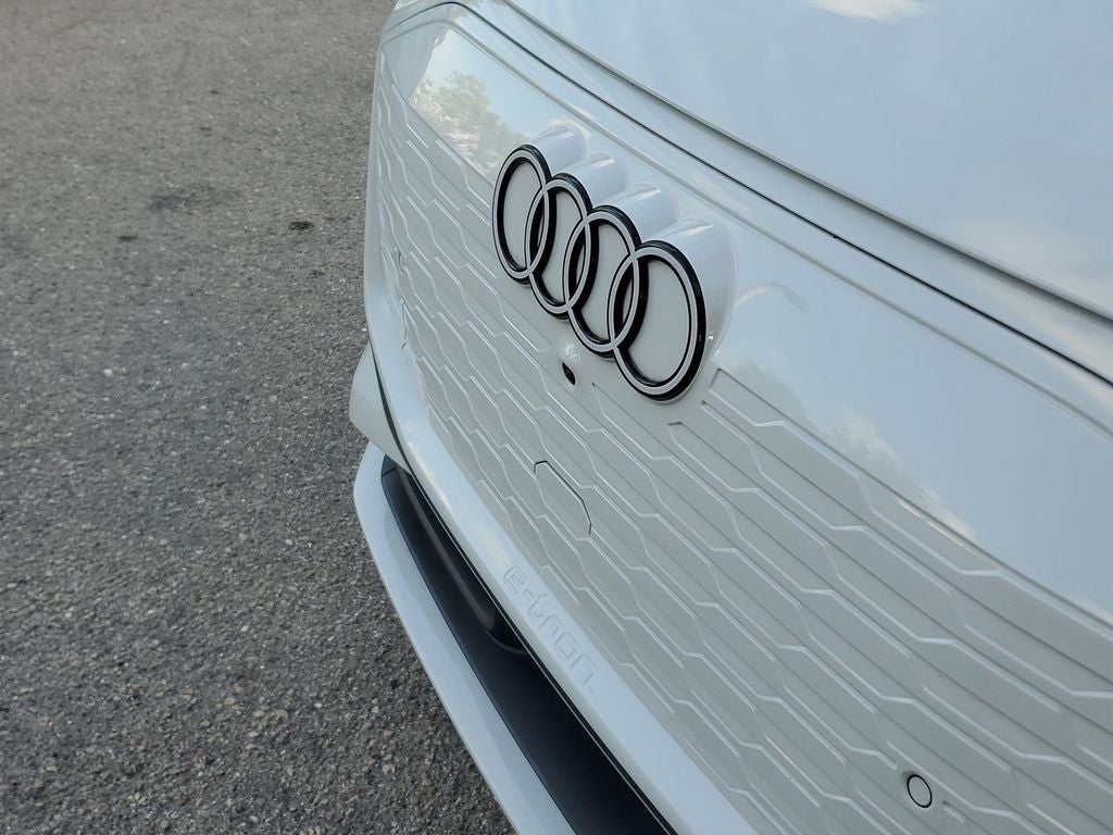 2025 Audi Q6 e-tron Premium Plus