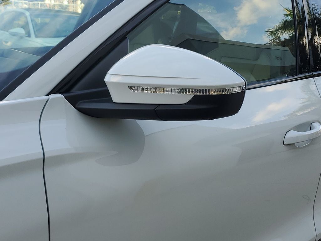 2025 Audi Q6 e-tron Premium Plus