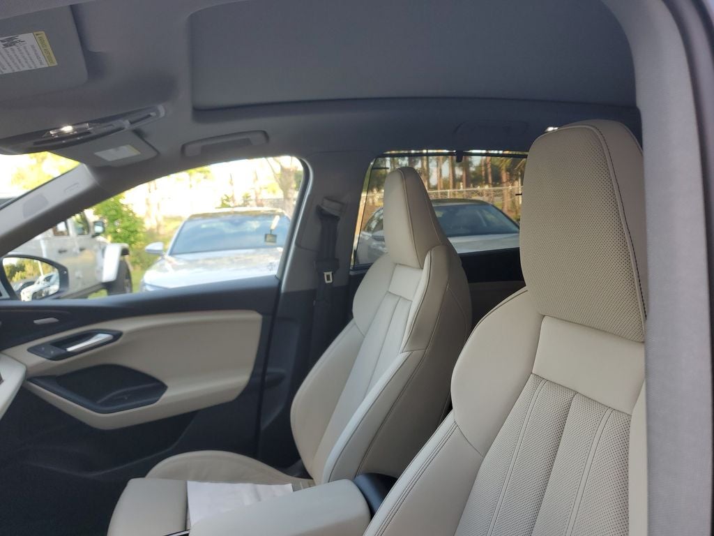 2025 Audi Q6 e-tron Premium Plus