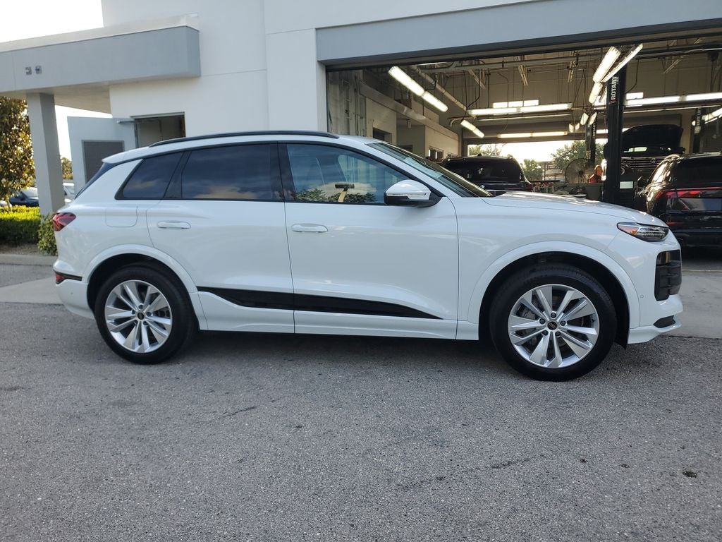 2025 Audi Q6 e-tron Premium Plus