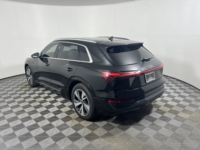 2024 Audi Q8 e-tron Premium Plus