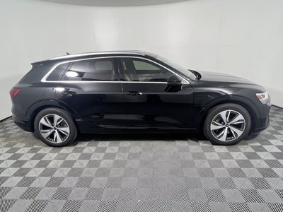 2024 Audi Q8 e-tron Premium Plus