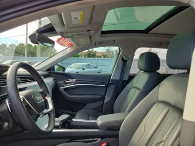 2024 Audi Q8 e-tron Premium Plus quattro