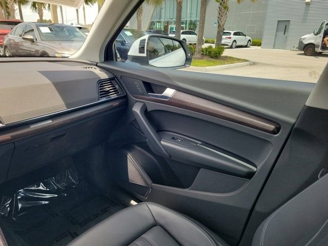 2023 Audi Q5 40 Premium