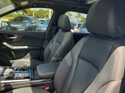 2023 Audi Q7 45 Premium