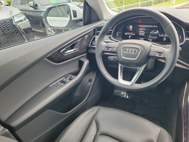 2023 Audi Q8 55 Premium