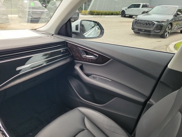 2023 Audi Q8 55 Premium