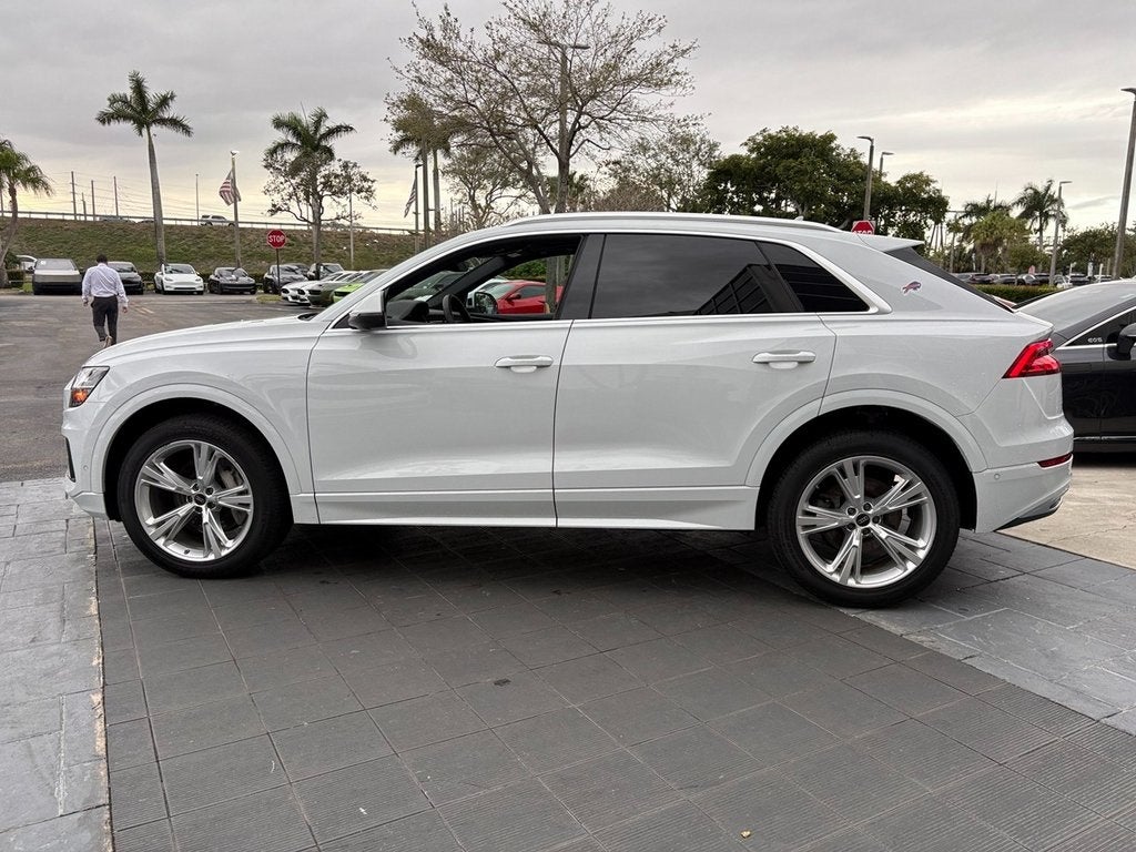 2023 Audi Q8 55 Premium quattro
