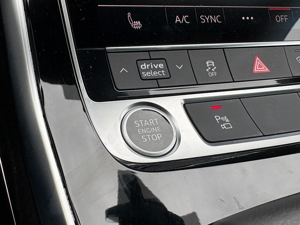 2023 Audi Q8 55 Premium quattro