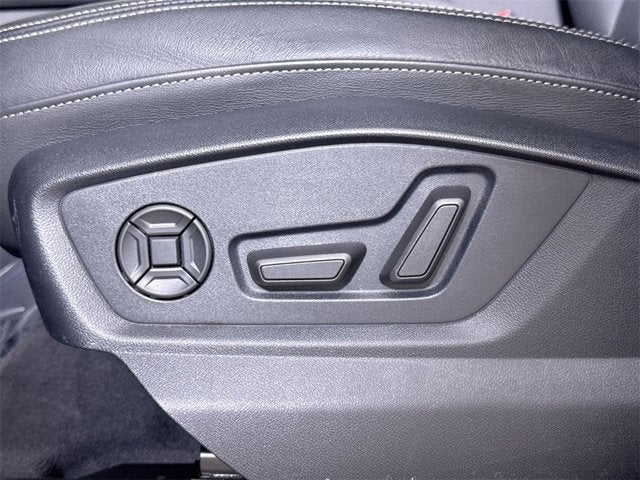 2023 Audi Q8 Premium