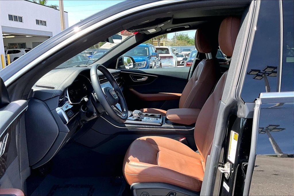 2023 Audi Q8 55 Premium quattro