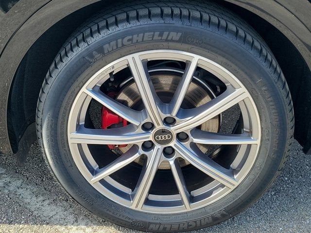 2023 Audi SQ5 Premium Plus