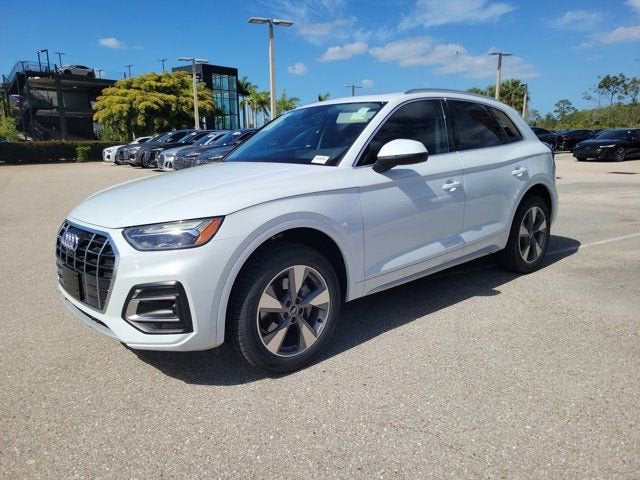 2023 Audi Q5 40 Premium Plus