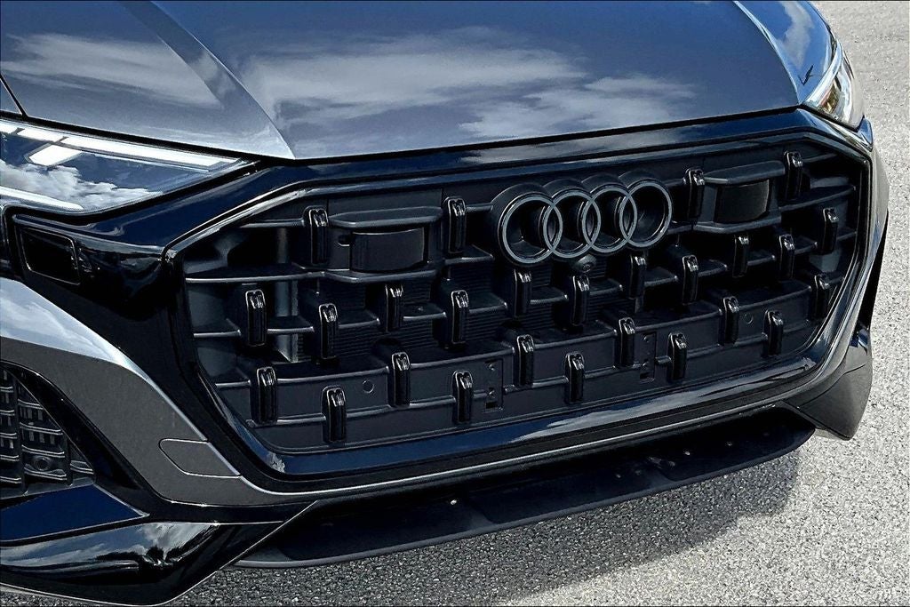 2025 Audi Q8 55 Premium Plus quattro