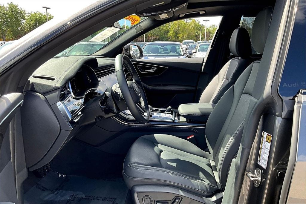 2025 Audi Q8 55 Premium Plus quattro