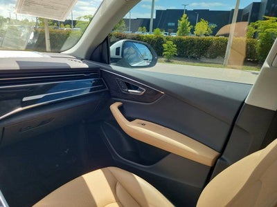 2025 Audi Q8 55 Premium Plus