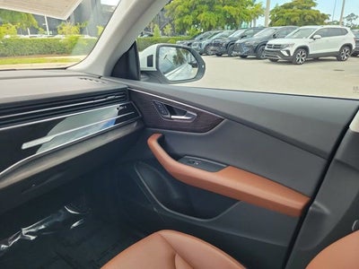 2022 Audi Q8 55 Premium Plus