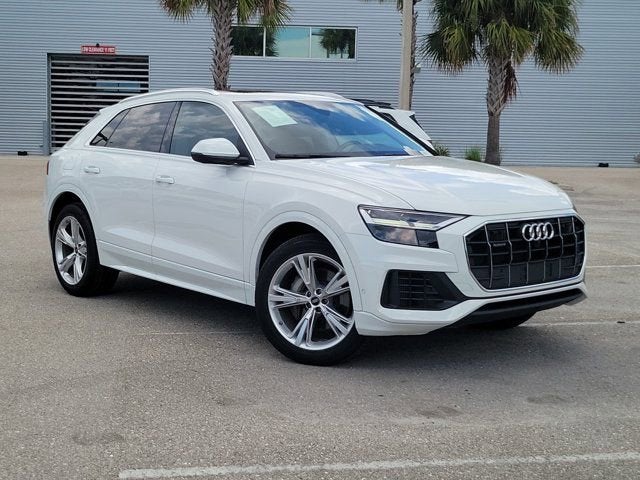 2022 Audi Q8 55 Premium Plus