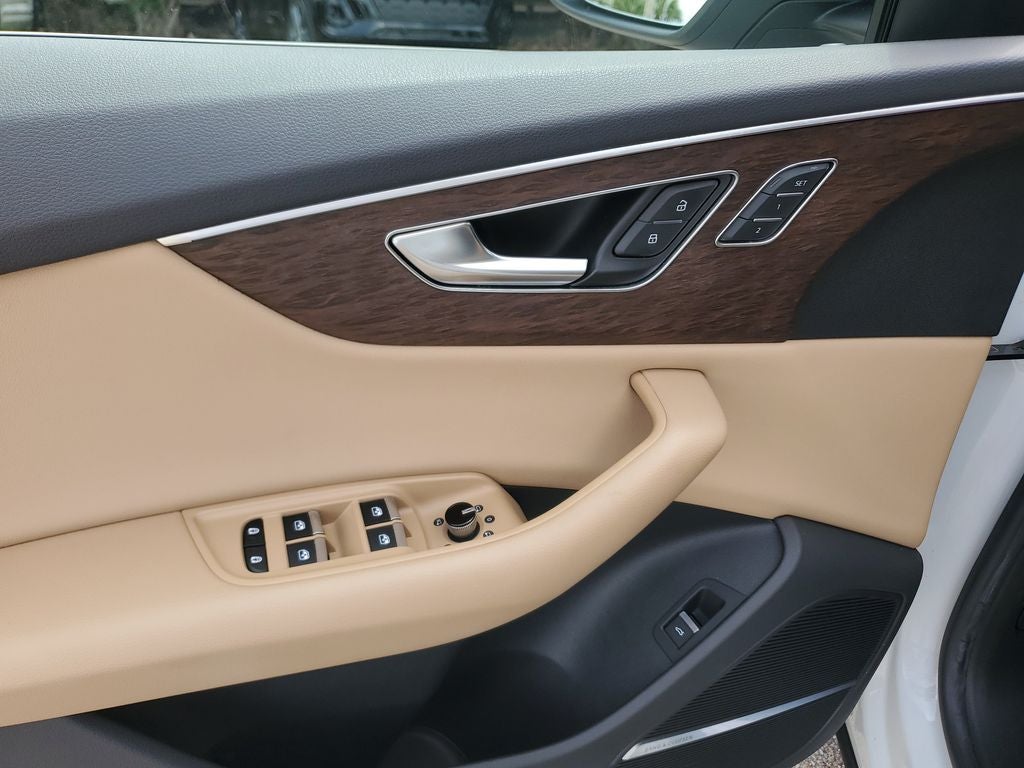 2021 Audi Q8 55 Prestige quattro