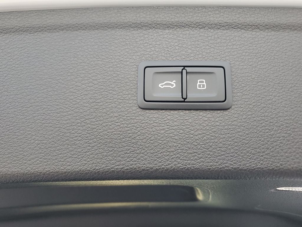 2023 Audi Q5 45 S line Premium Plus quattro