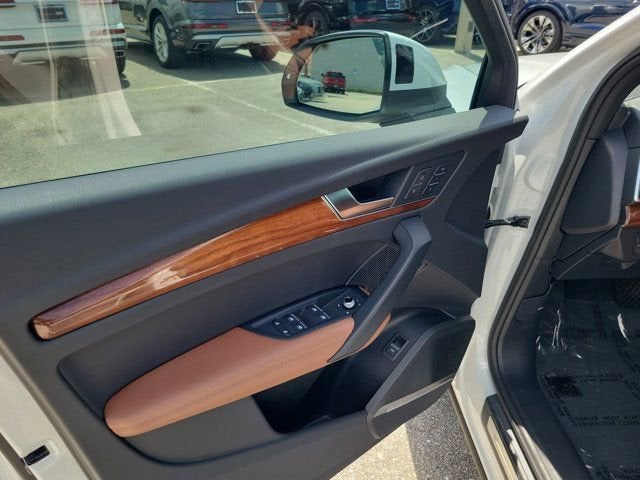 2023 Audi Q5 45 S line Premium Plus