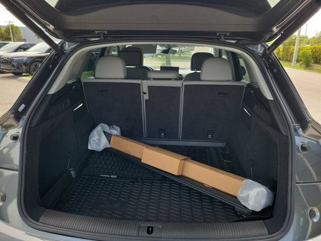 2022 Audi Q5 45 S line Premium Plus