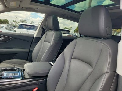 2023 Audi Q8 55 Premium Plus