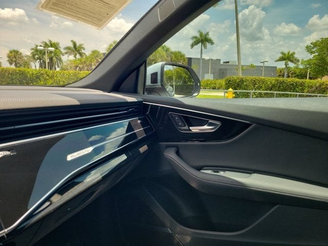 2024 Audi Q8 55 Premium Plus