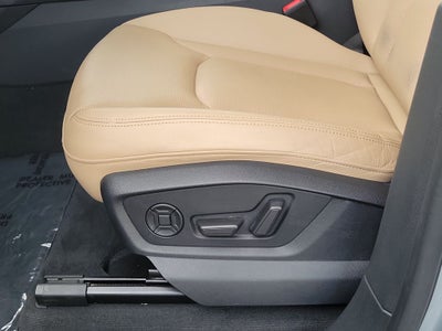 2023 Audi Q8 55 Premium Plus quattro