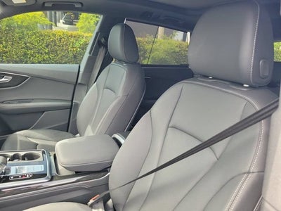 2025 Audi Q8 55 Premium Plus