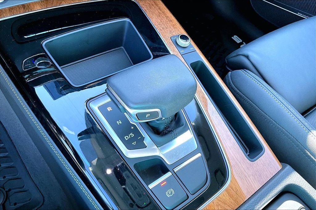 2023 Audi Q5 45 S line Prestige quattro