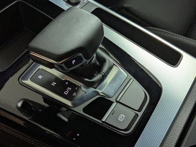 2025 Audi Q5 S line Prestige 45 TFSI quattro