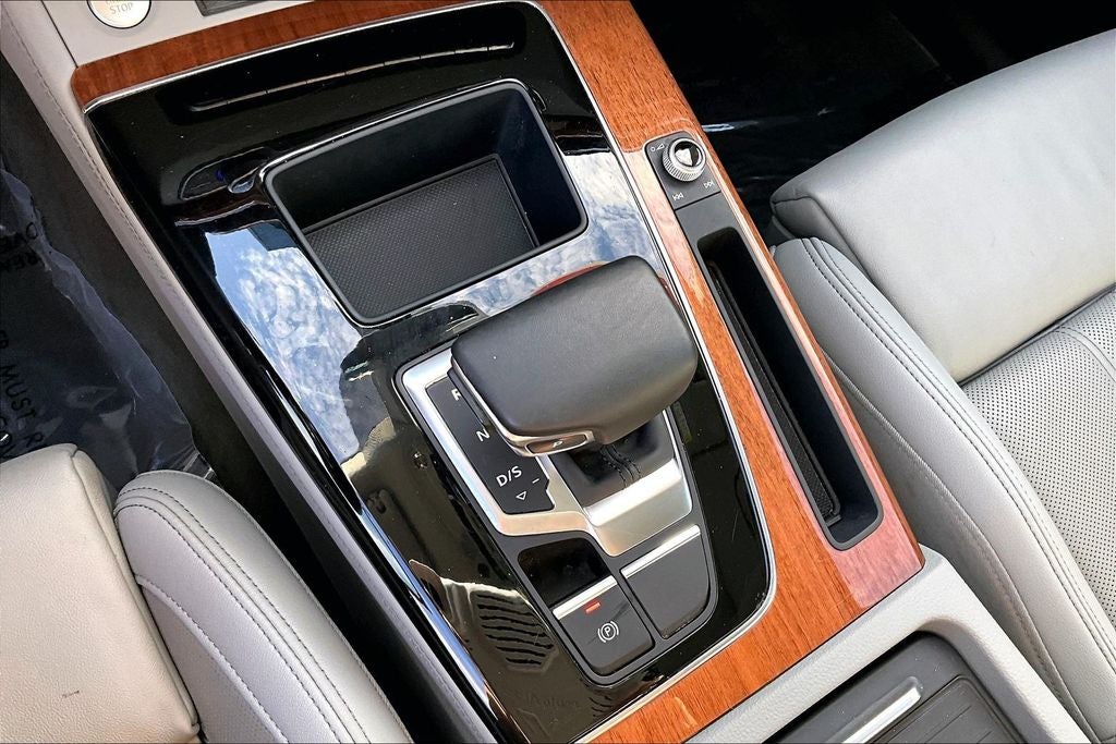 2023 Audi Q5 45 S line Prestige quattro