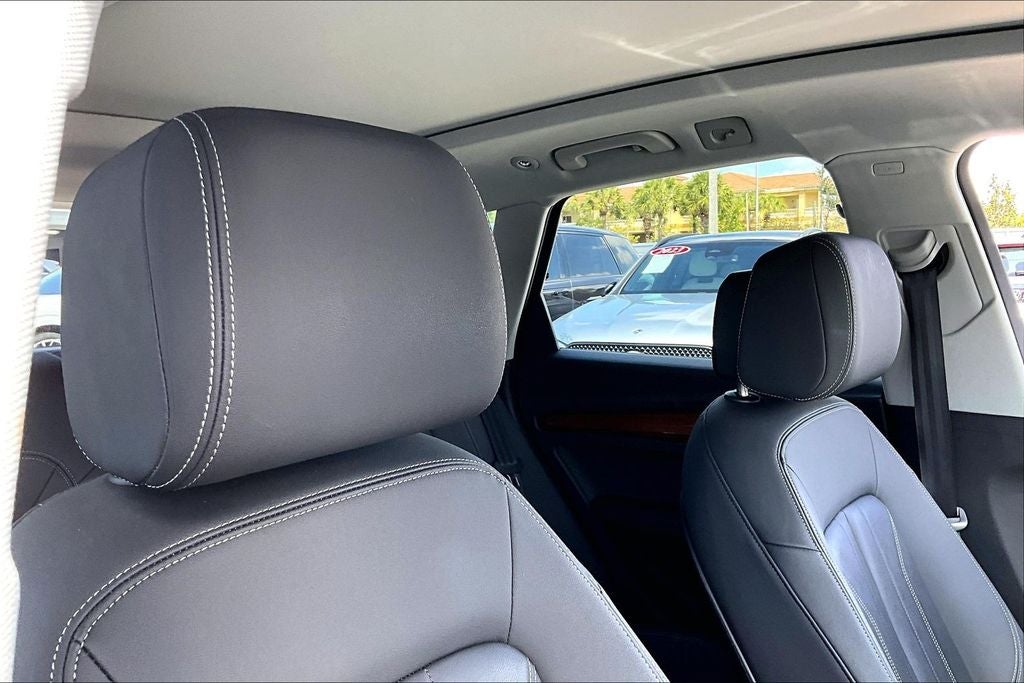2023 Audi Q5 45 S line Premium quattro