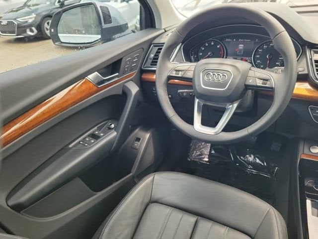 2023 Audi Q5 45 S line Premium