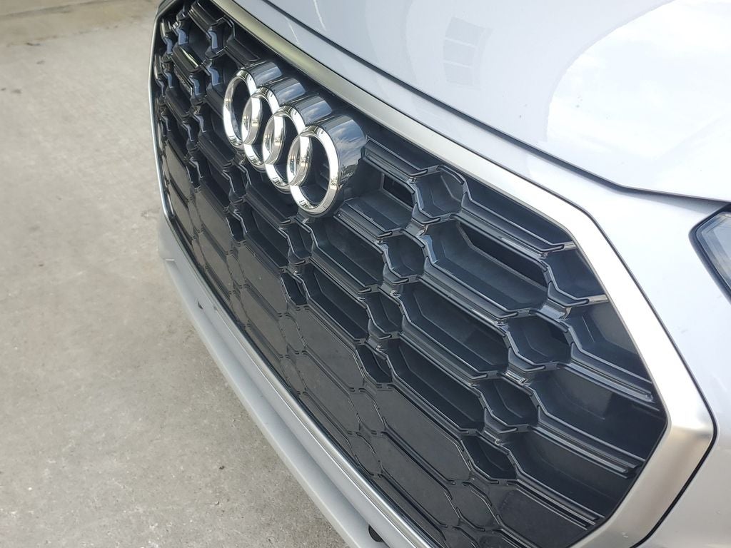 2023 Audi Q5 45 S line Premium quattro