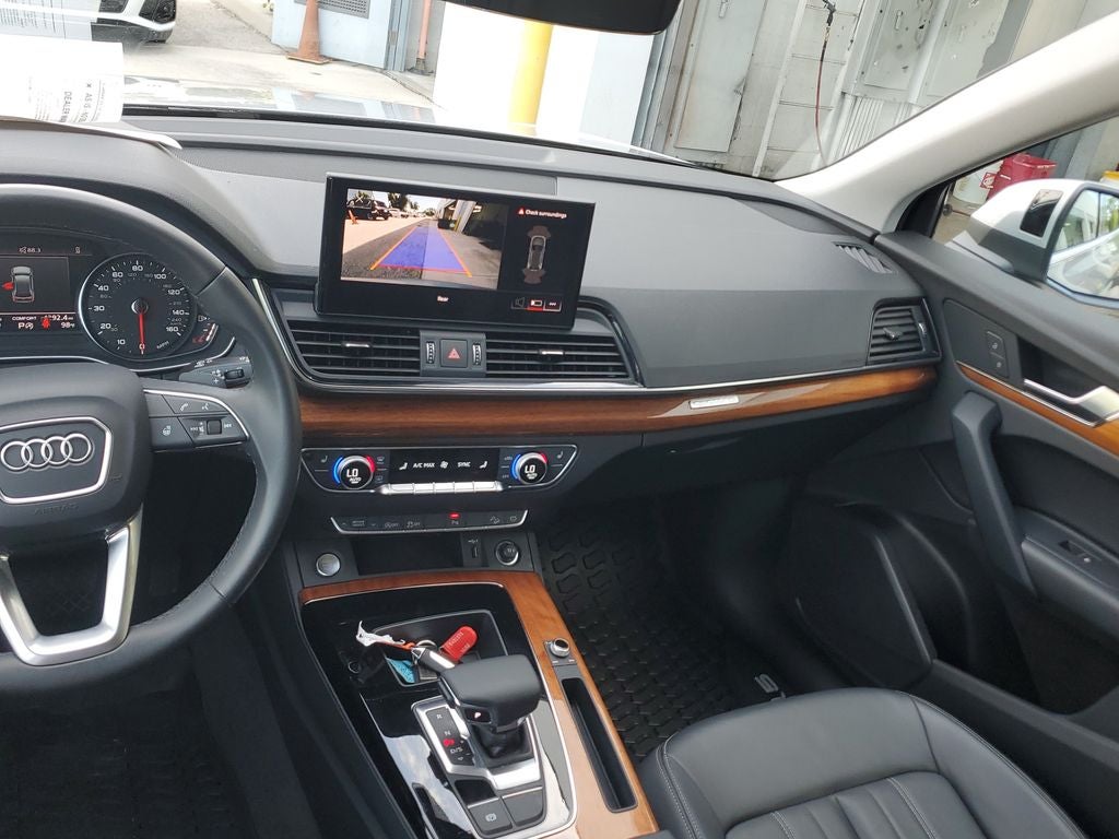 2023 Audi Q5 45 S line Premium quattro