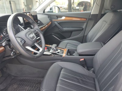 2023 Audi Q5 45 S line Premium quattro