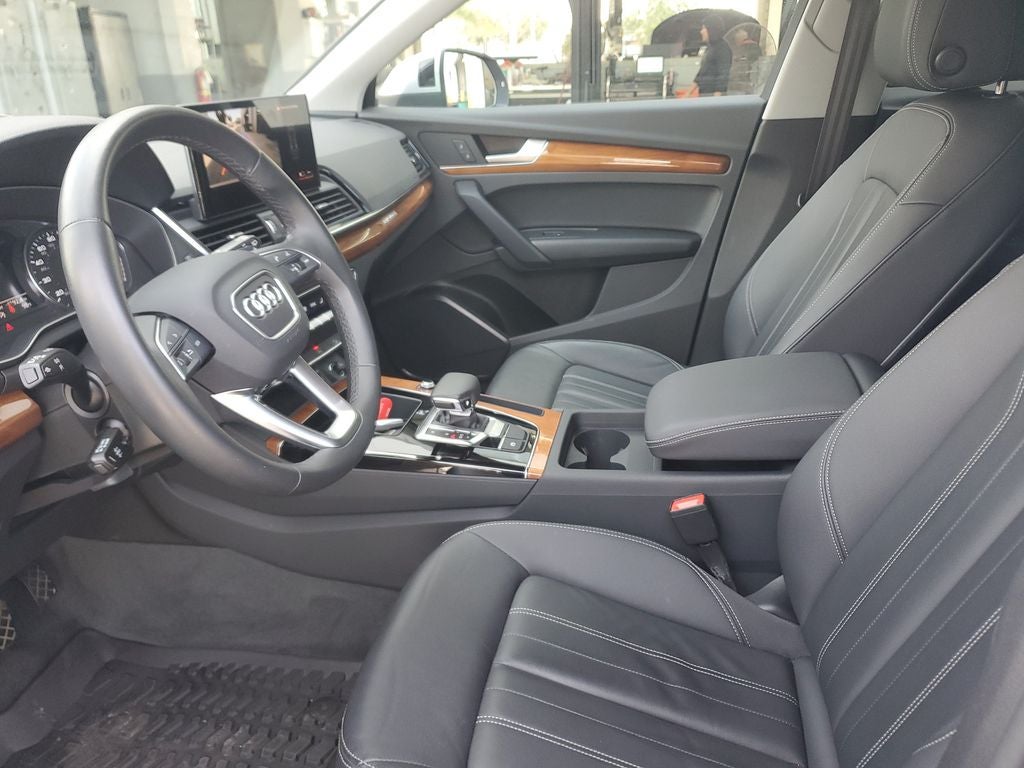 2023 Audi Q5 45 S line Premium quattro