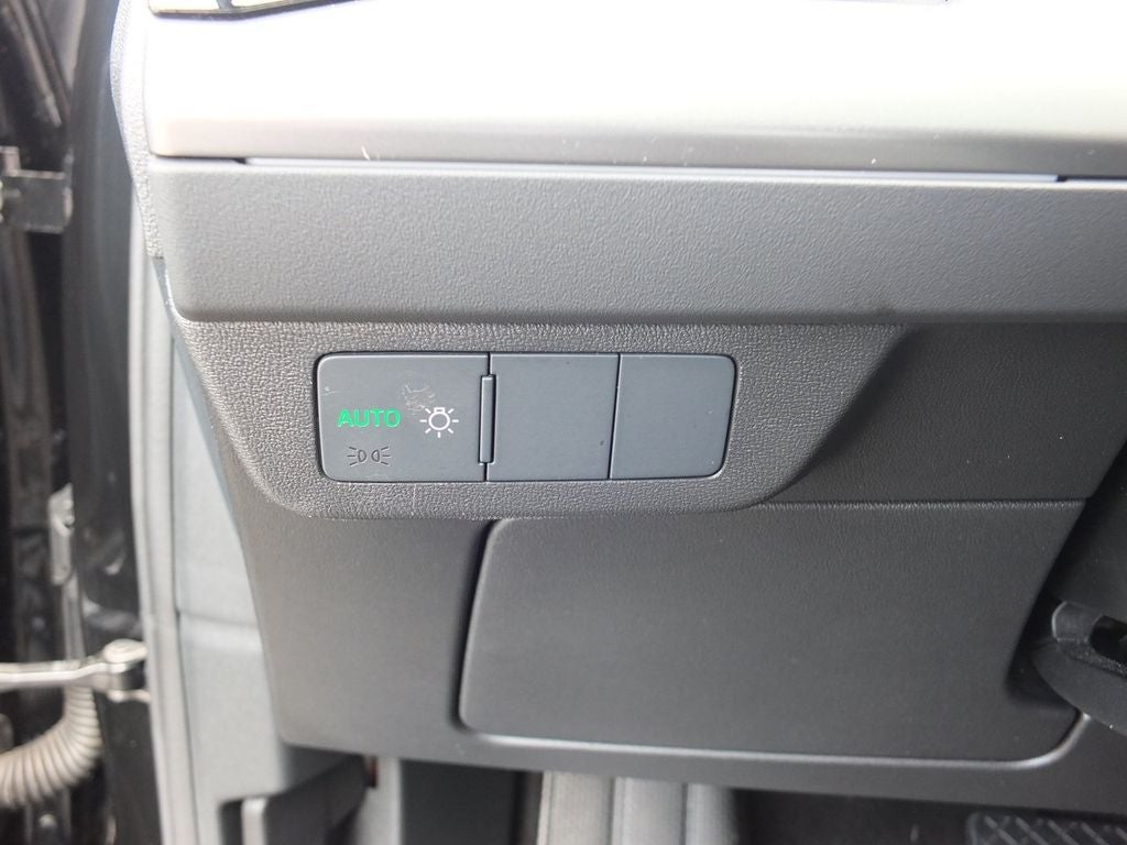2024 Audi Q4 e-tron Premium quattro