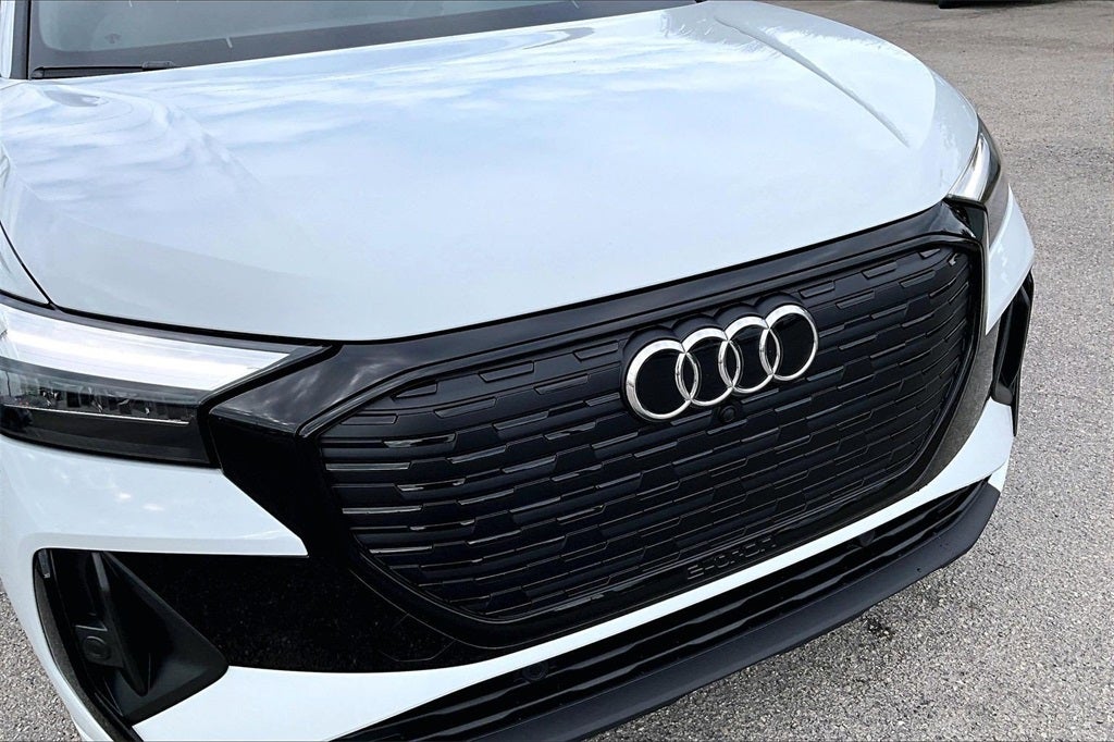 2024 Audi Q4 e-tron Premium quattro